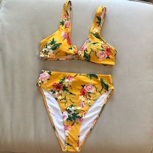 Cupshe | Lost in The Dream High-Waisted Bikini Set